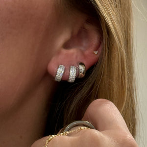 CLASSIC HUGGIE HOOP EARRING