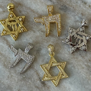 STAR OF DAVID NECKLACE