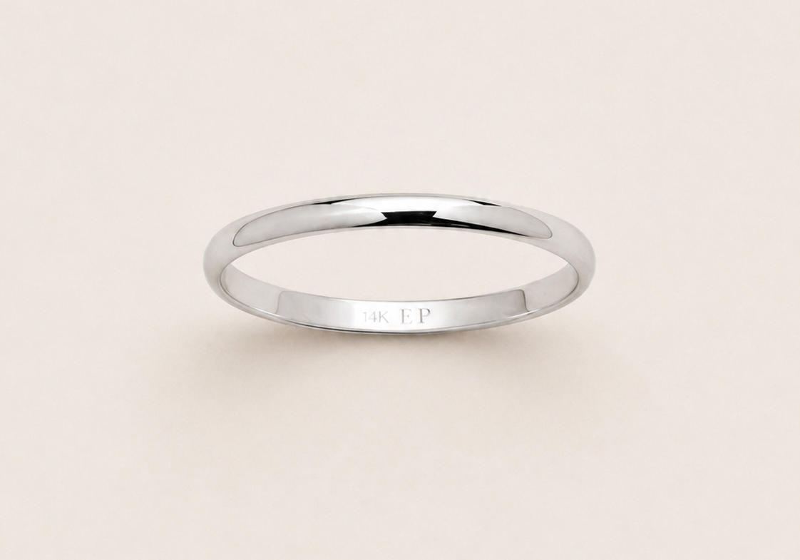 Classic Band in 14K solid white gold, a plain polished fine jewelry ring